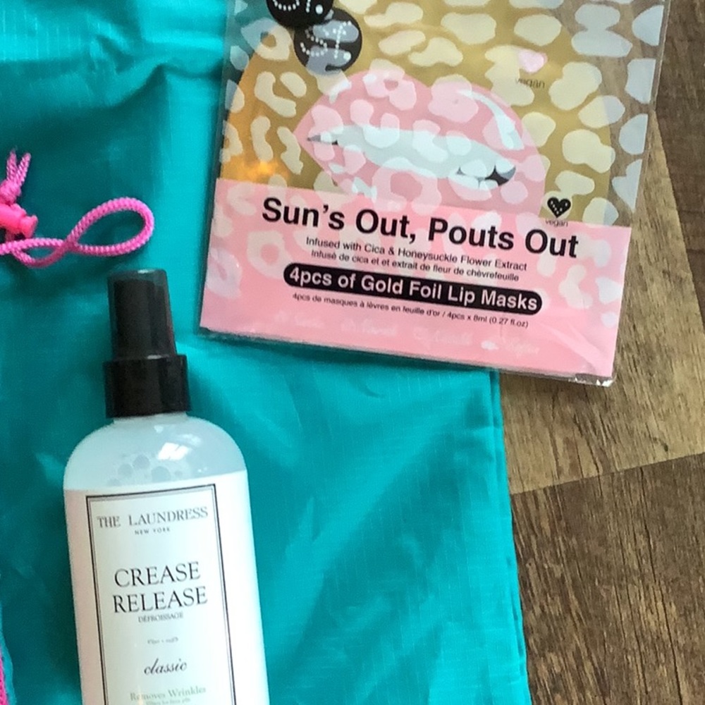 FabFitFun Bundle - Picture 2 of 4